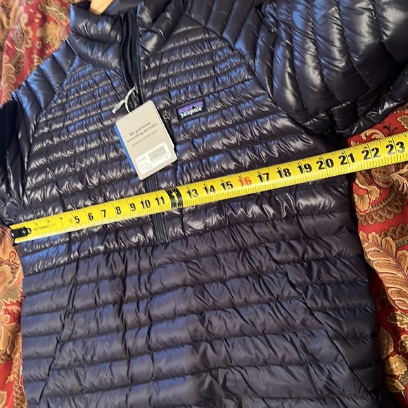 Patagonia AlpLight Jacket 1/4 zip SALE!!  NEW with tags!  NAVY -size medium - Picture 6 of 9